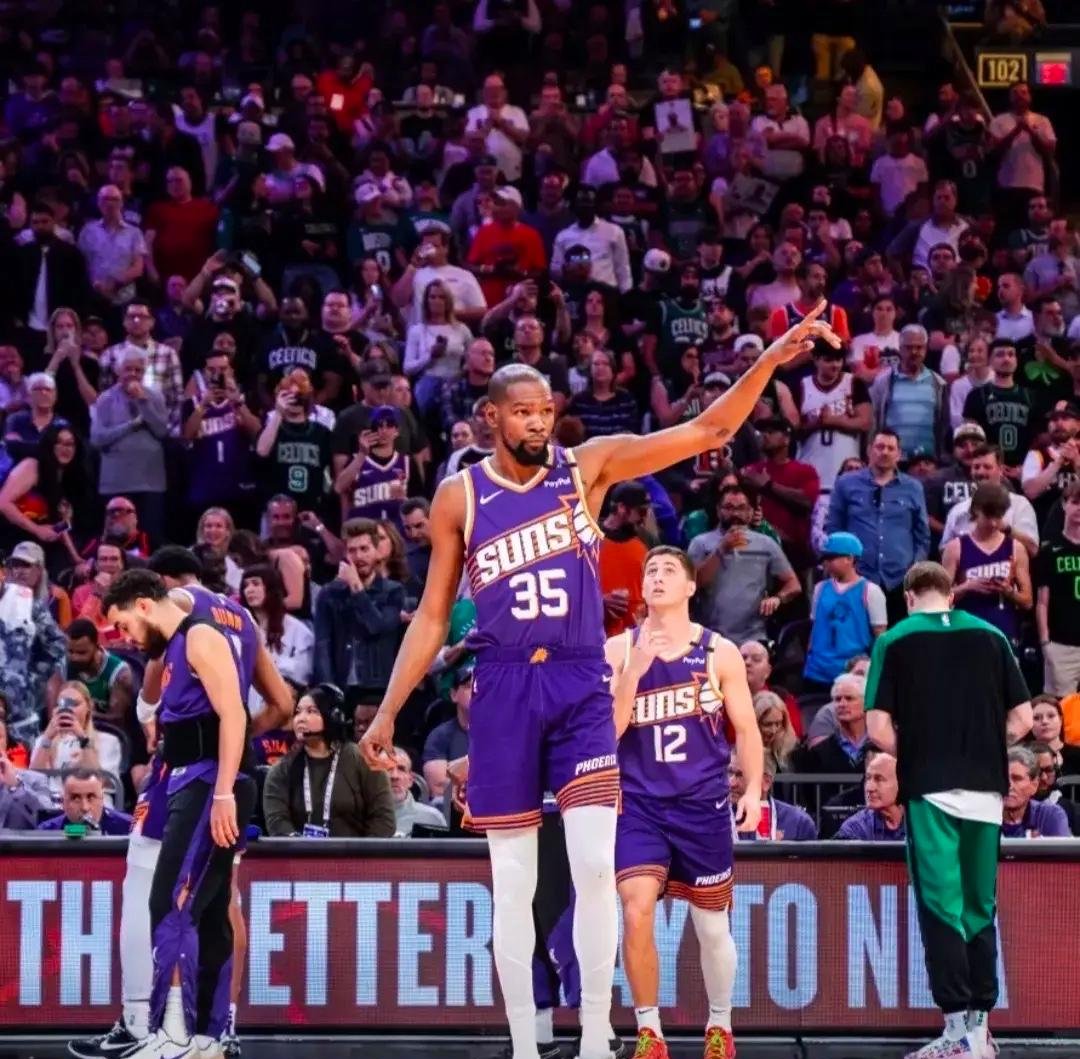 富联娱乐-杜兰特意外战胜SKT,出色防守引爆全场!